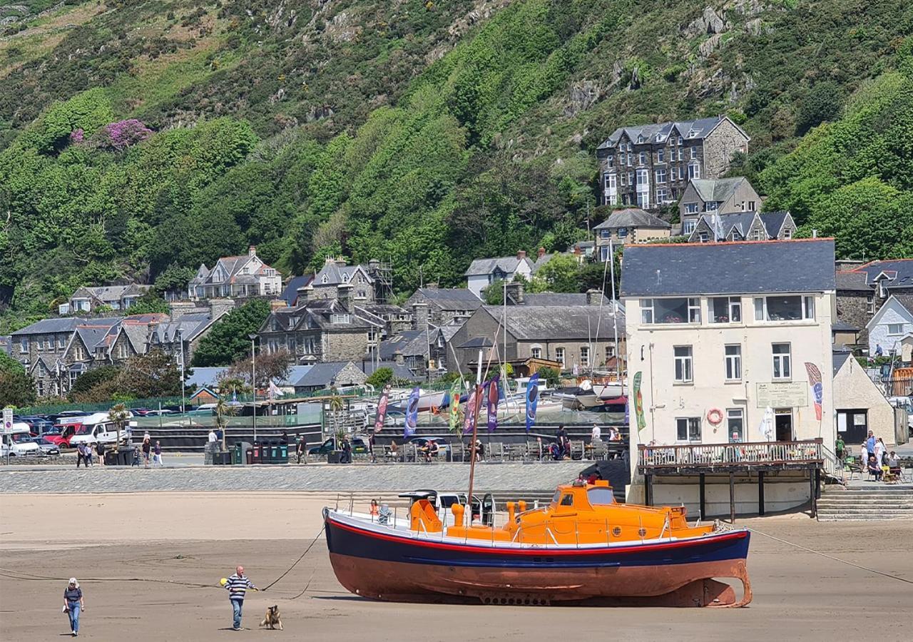 Luxury 4 Bedroom Seaside Apartment - Glan Y Werydd House Barmouth Exteriör bild
