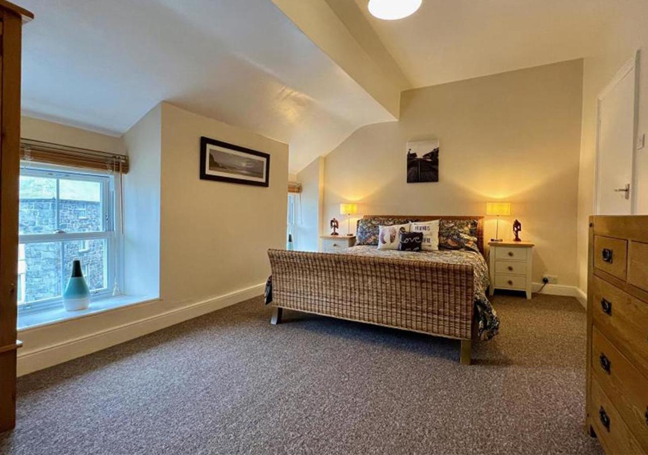 Luxury 4 Bedroom Seaside Apartment - Glan Y Werydd House Barmouth Exteriör bild