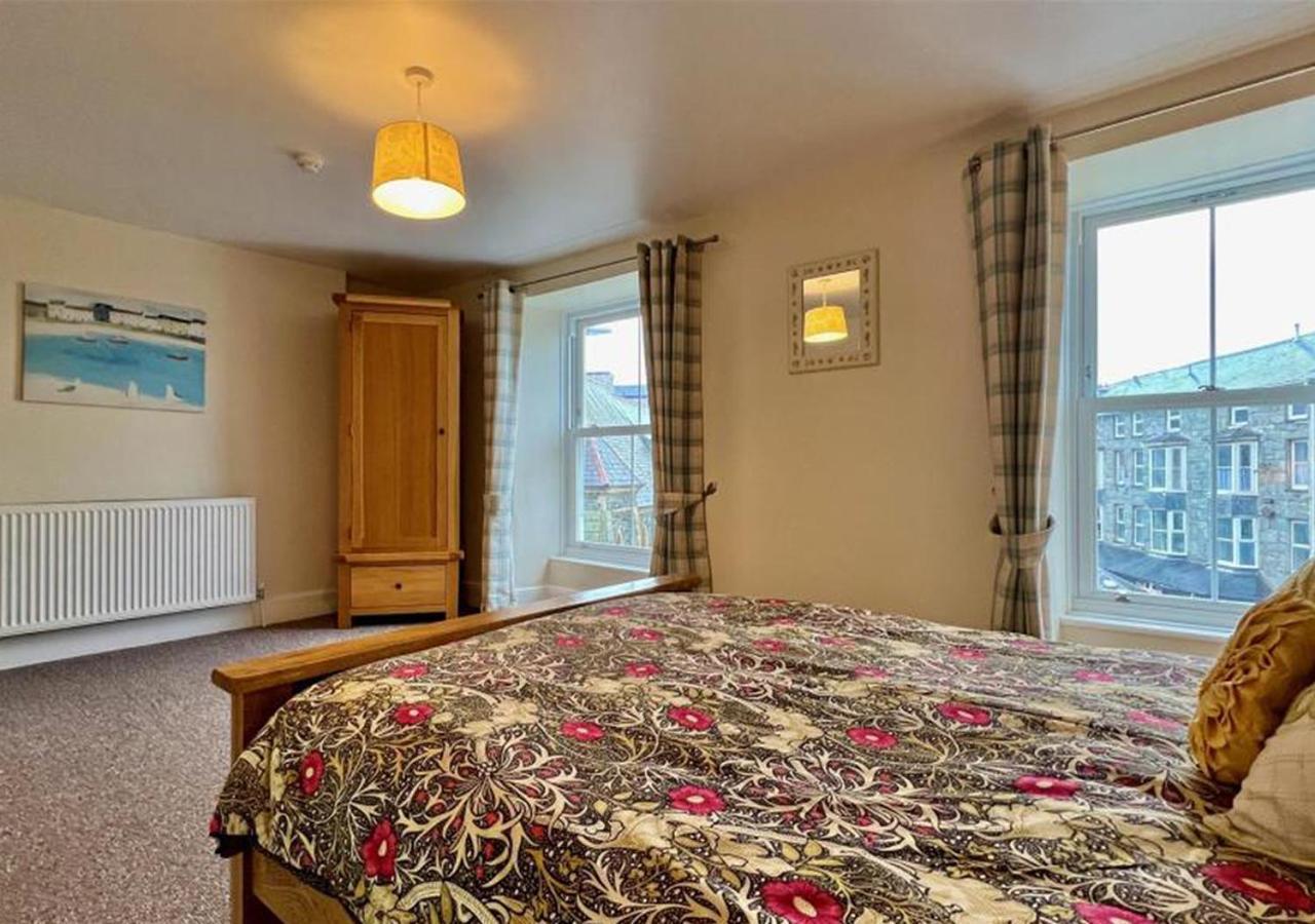 Luxury 4 Bedroom Seaside Apartment - Glan Y Werydd House Barmouth Exteriör bild