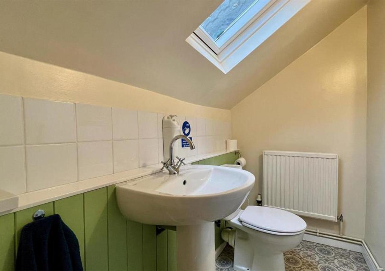 Luxury 4 Bedroom Seaside Apartment - Glan Y Werydd House Barmouth Exteriör bild